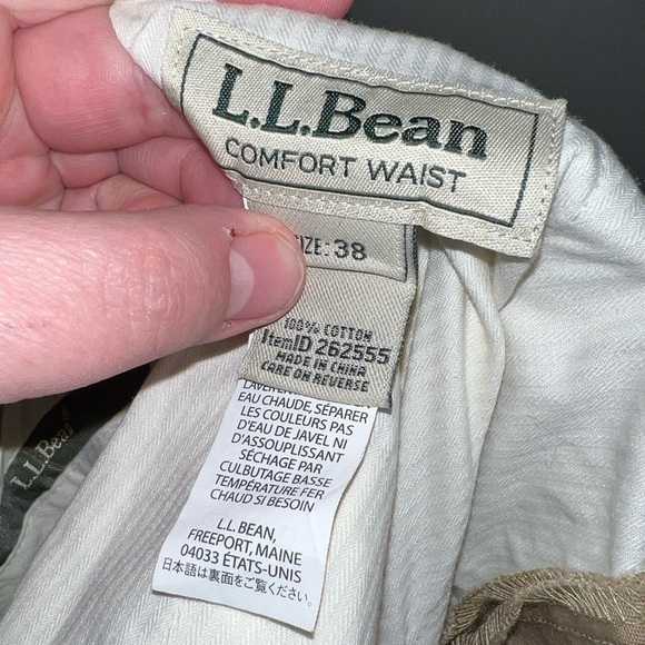 LL Bean Men's Double L Chinos, Natural Plain Front Comfort Waist Size 38 - Picture 4 of 4